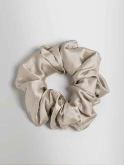 Bridesmaid Proposal Set -Hair Extensions Shop Bridal Collection 2022 SilkPillowScrunchie 3