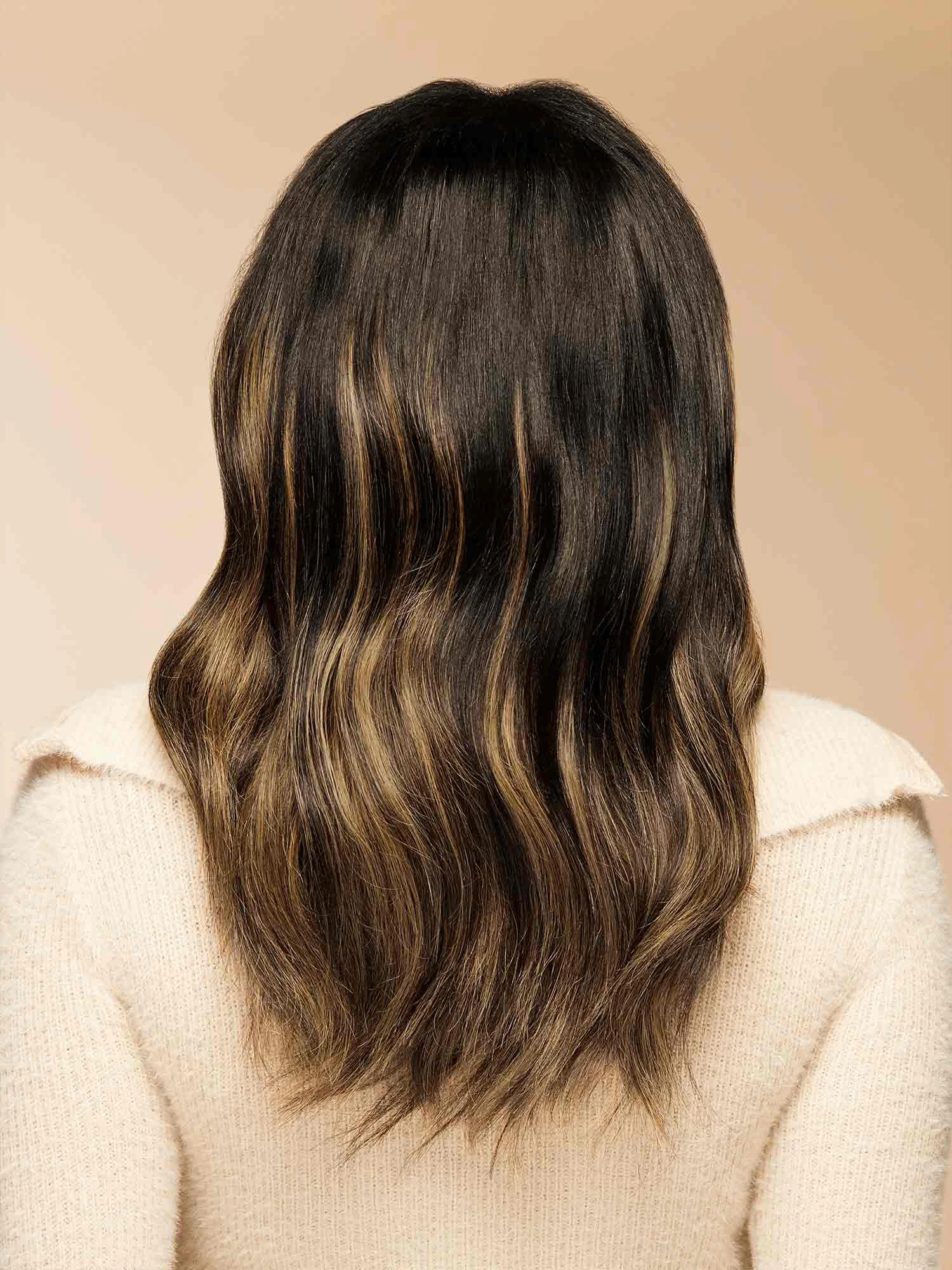 16" Classic Off Black Bronde Balayage Volume Bundle 11 16" Classic Off Black Bronde Balayage Volume Bundle - Image 11