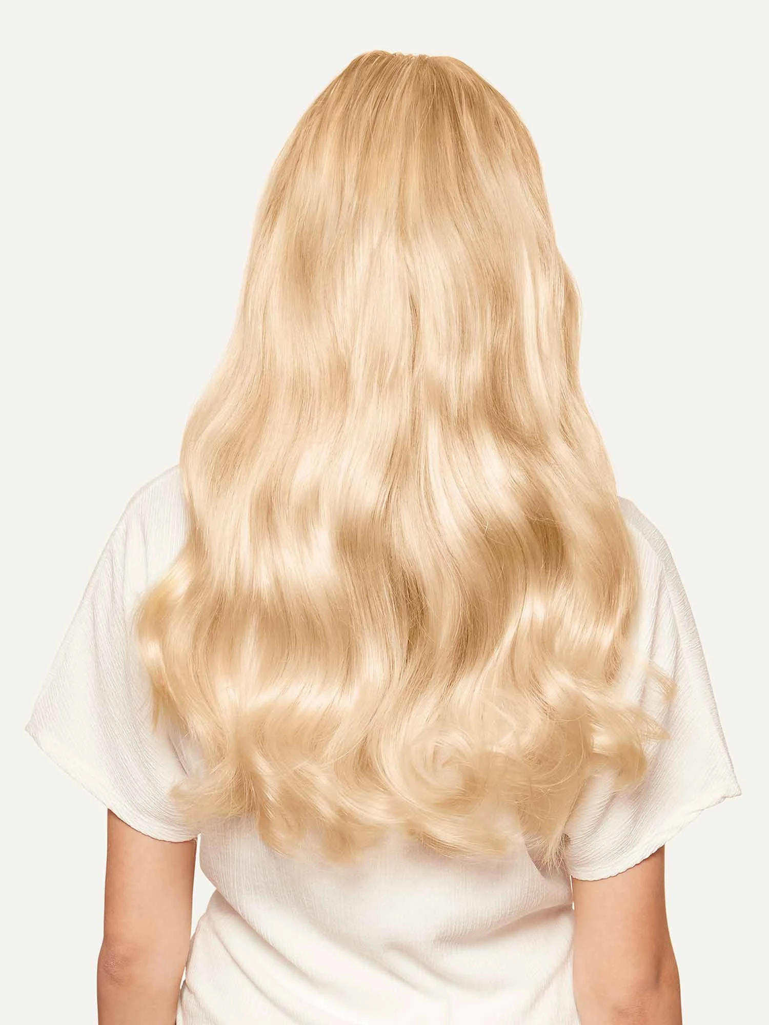 20" Ash Blonde Halo® Hair Extensions (180g) 8 20" Ash Blonde Halo® Hair Extensions (180g) - Image 8