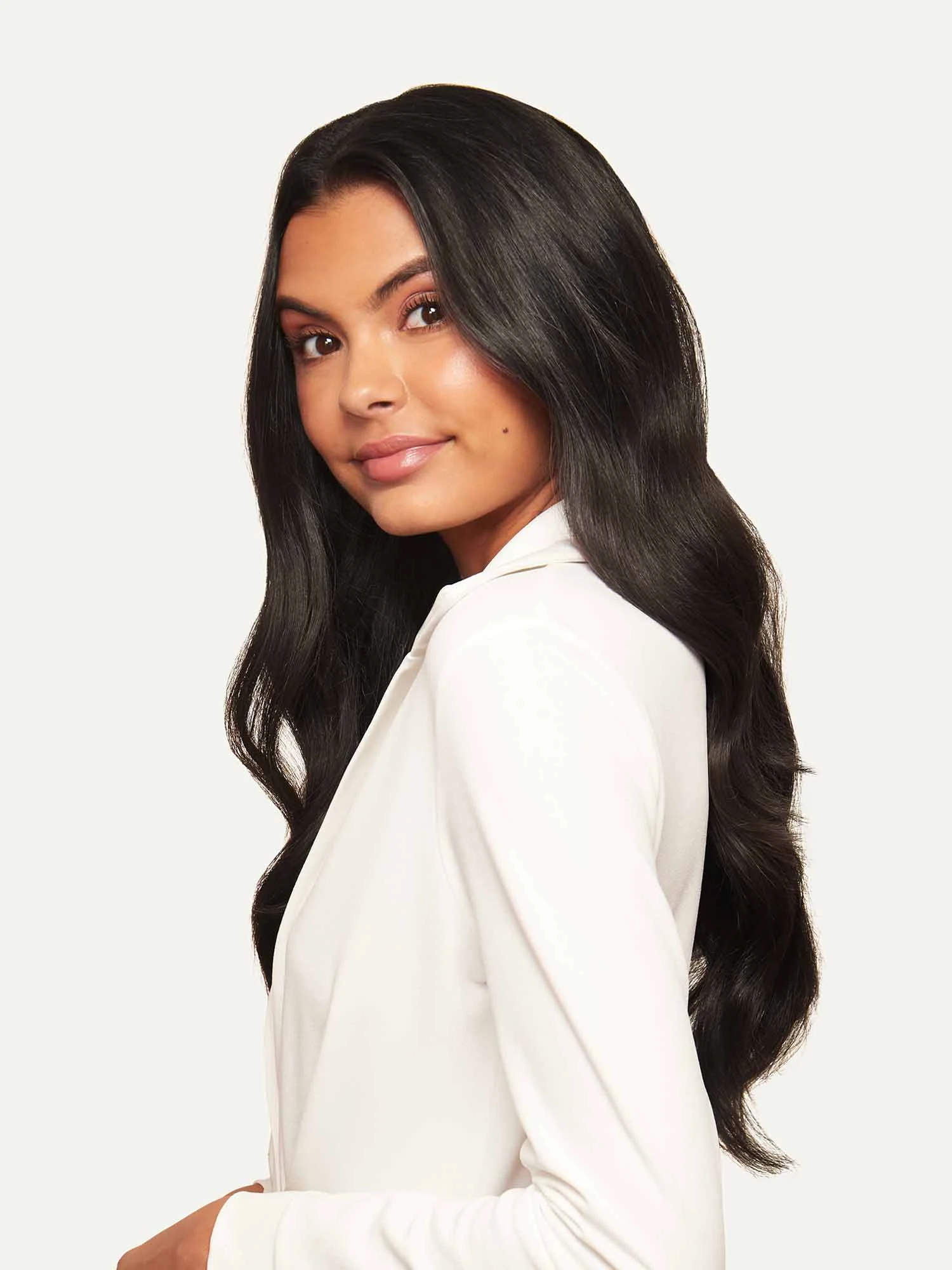 20" Classic Off Black Clip-Ins (160g) 3 20" Classic Off Black Clip-Ins (160g) - Image 3