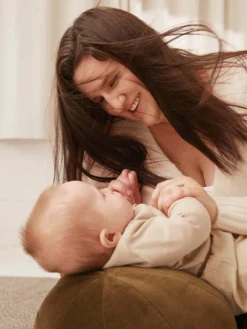 12" Chocolate Brown Thinning Hair Fill-Ins (50g) -Hair Extensions Shop Luxy Hair Extensions OnFig 4thTrimester Christine 4 118abffa 5a74 415f 9012 e6fb07dde998