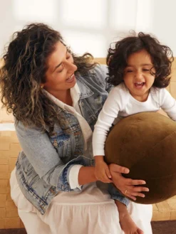 16" Off Black Bronde Balayage Thinning Hair Fill-Ins (80g) -Hair Extensions Shop Luxy Hair Extensions OnFig 4thTrimester Nawal 4 0dac7140 1091 4371 a68f 3e117acb01a6