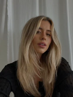 12" Seamless Dimensional Beige Blonde Clip-Ins (150g) -Hair Extensions Shop LuxyHair 12inchSeamless Beige Blonde