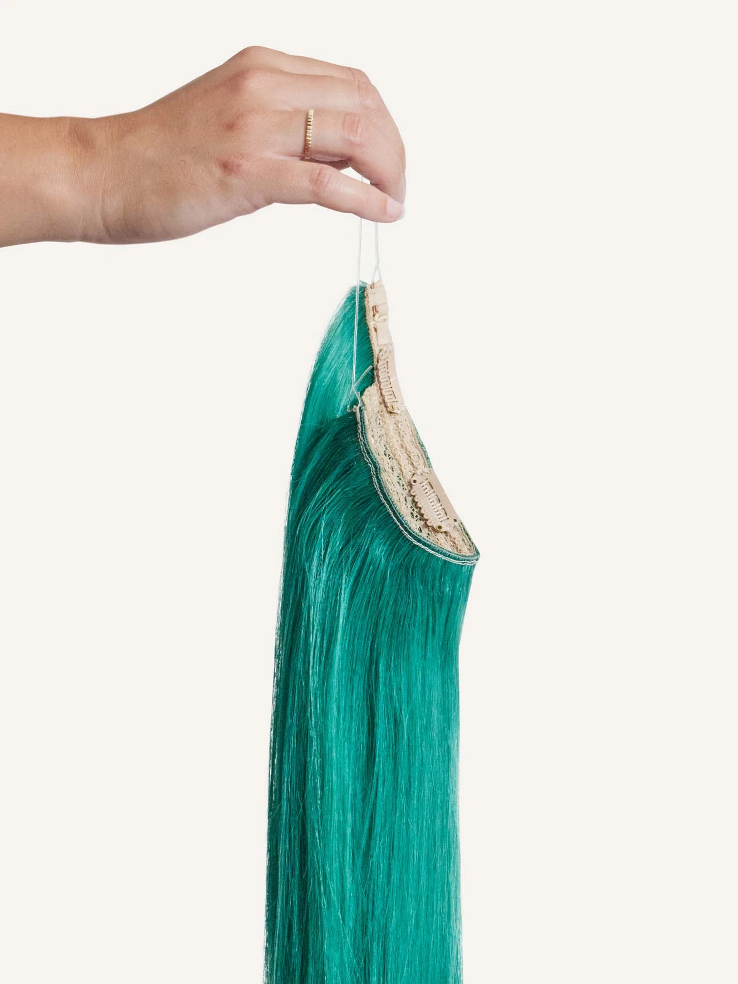 16" Riviera Peekaboo Halo® Hair Extensions (70g) 3 16" Riviera Peekaboo Halo® Hair Extensions (70g) - Image 3